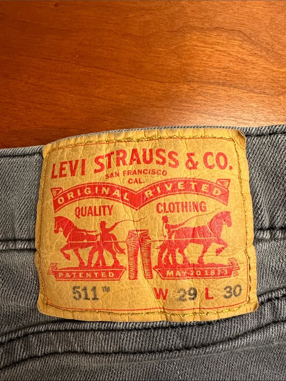 Levi’s Classic Men’s Jeans in Gray (29x30)